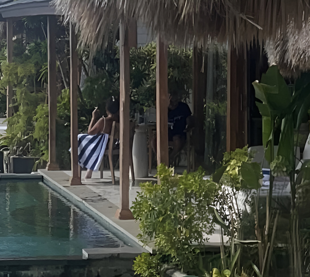 Neighbors smoking visible from non-smoking room